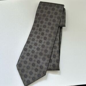 100% silk Barney's New York Tie